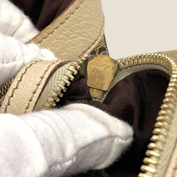✨SOLD✨Authentic Gucci GG Canvas Abbey Pocket Tote with Beige/Cream Leather Trim - Picture 6 of 13